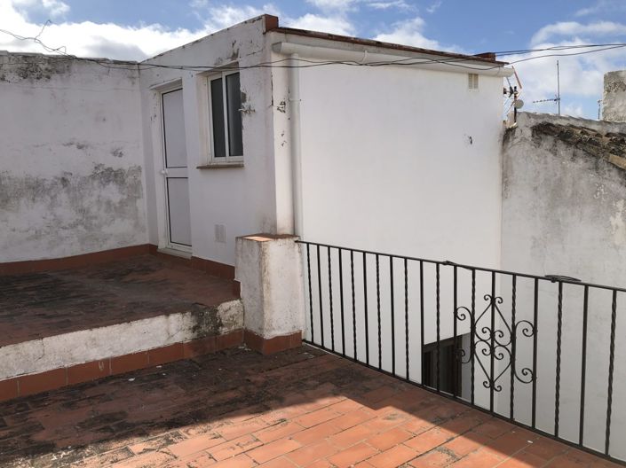 Image No.16-7 Bed House for sale