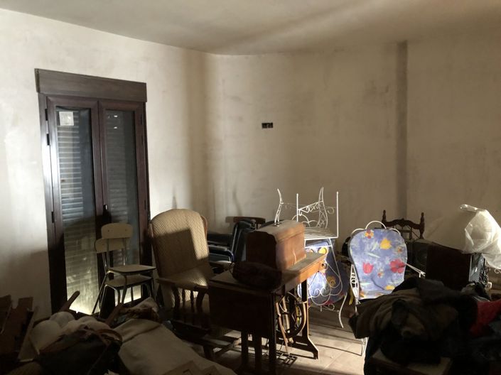 Image No.24-7 Bed House for sale