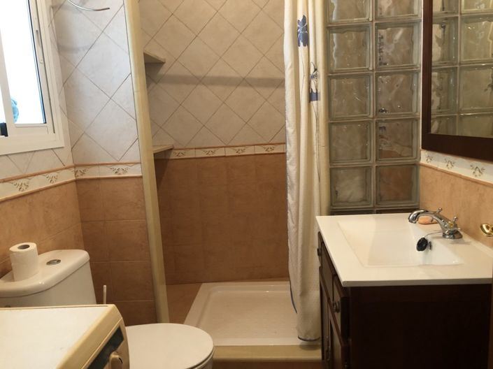 Image No.14-2 Bed Townhouse for sale