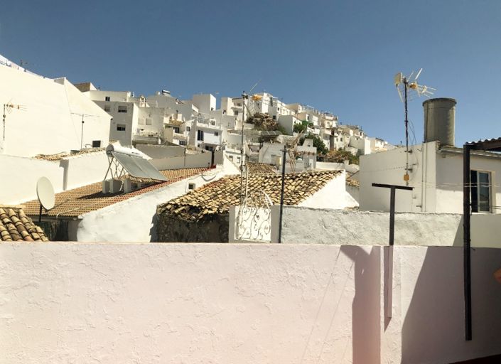 Image No.25-3 Bed Townhouse for sale