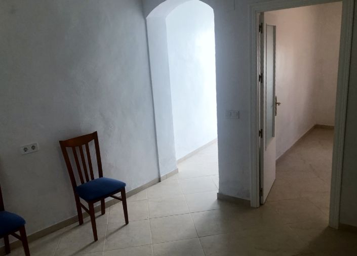 Image No.8-2 Bed Property for sale