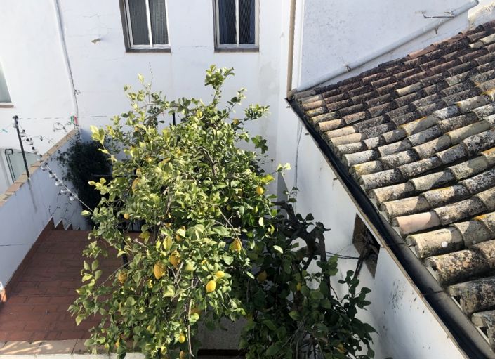 Image No.13-3 Bed Property for sale