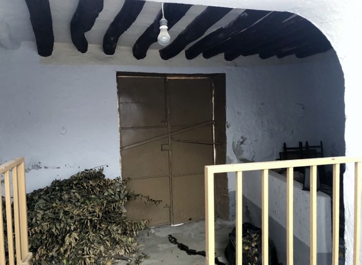 Image No.22-3 Bed Property for sale