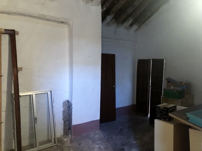 Image No.48-3 Bed Property for sale