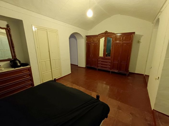 Image No.9-3 Bed Property for sale