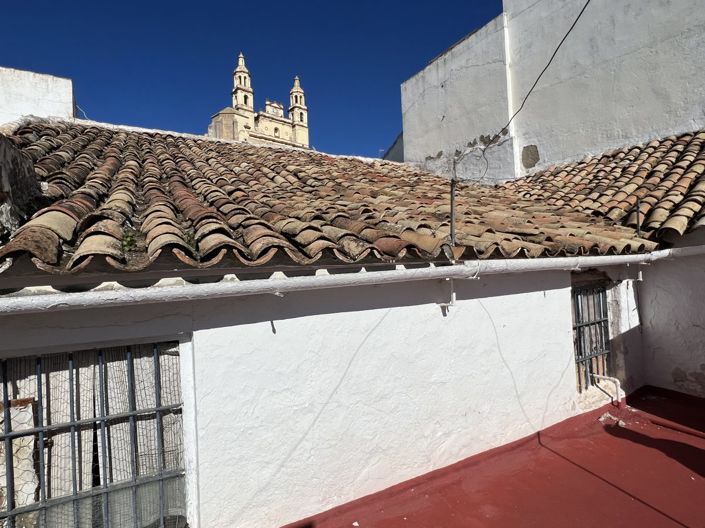 Image No.40-6 Bed House for sale