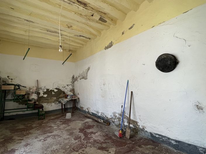 Image No.43-6 Bed House for sale