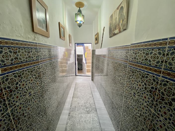 Image No.26-3 Bed Property for sale