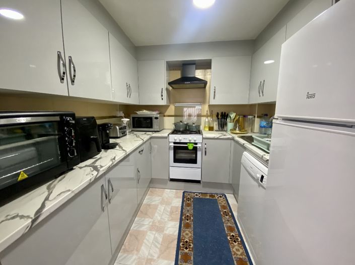 Image No.5-3 Bed Property for sale