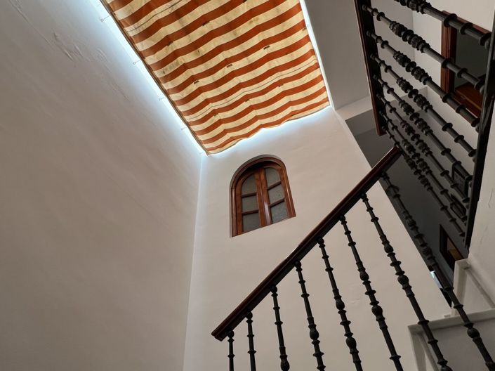 Image No.35-5 Bed Townhouse for sale