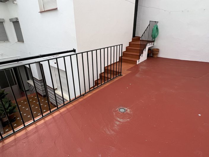 Image No.6-5 Bed Townhouse for sale