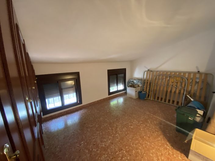 Image No.22-5 Bed Duplex for sale