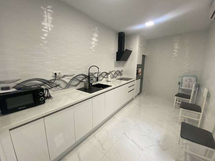 Image No.4-3 Bed Property for sale