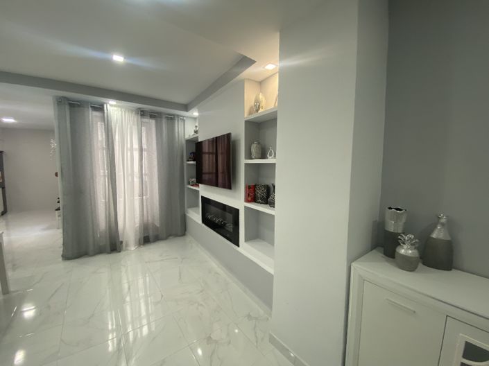 Image No.6-3 Bed Property for sale