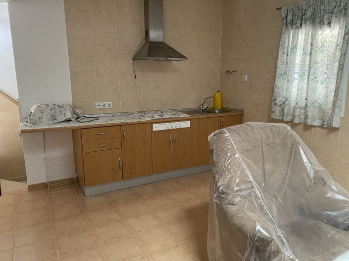 Image No.15-5 Bed Property for sale