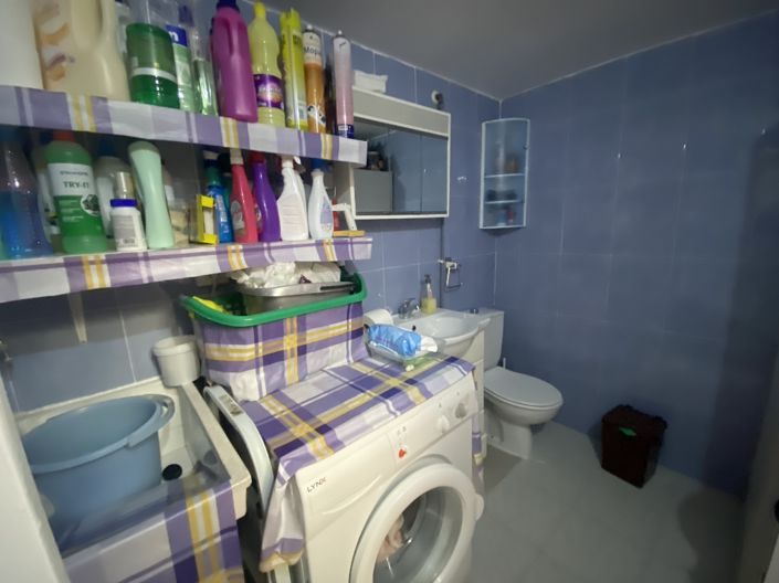 Image No.28-5 Bed Property for sale