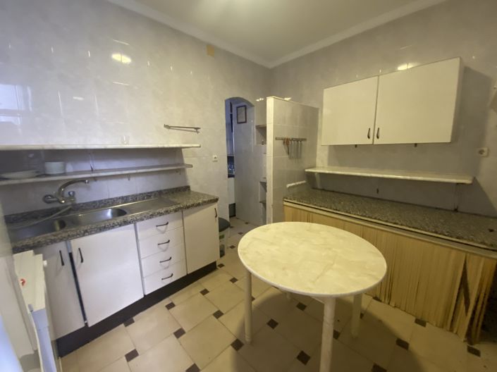 Image No.10-2 Bed Commercial for sale