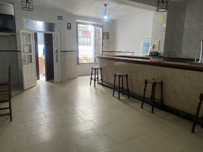 Image No.14-2 Bed Commercial for sale