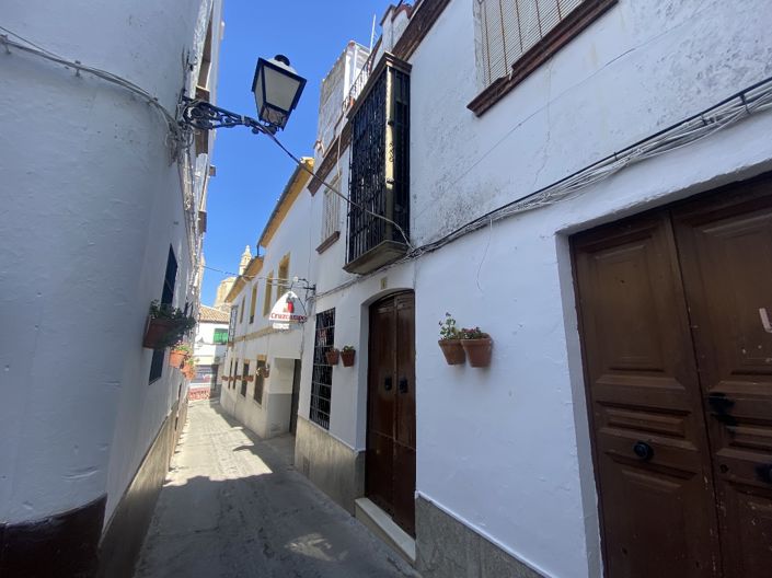 Image No.21-2 Bed Commercial for sale