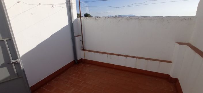 Image No.12-3 Bed House for sale