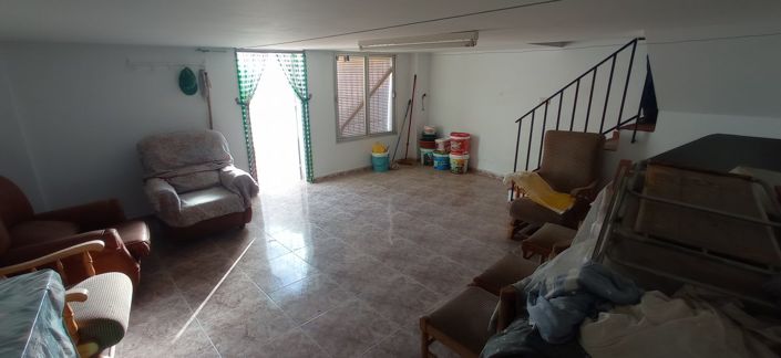 Image No.24-3 Bed House for sale