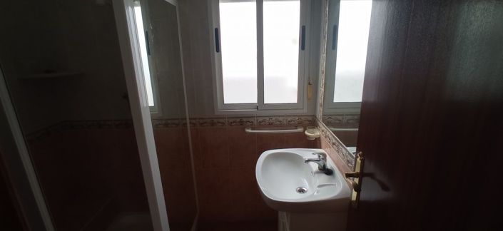 Image No.29-3 Bed House for sale