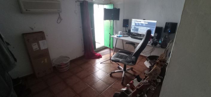 Image No.16-4 Bed Townhouse for sale