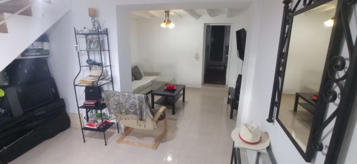 Image No.22-4 Bed Townhouse for sale