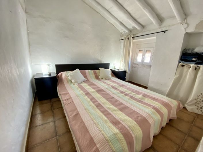 Image No.27-4 Bed Townhouse for sale