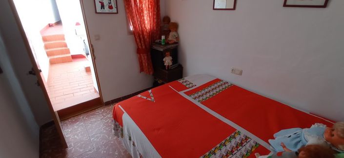 Image No.16-2 Bed House for sale