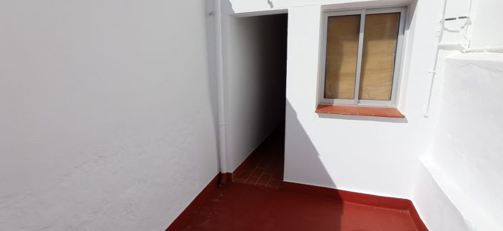 Image No.18-2 Bed House for sale