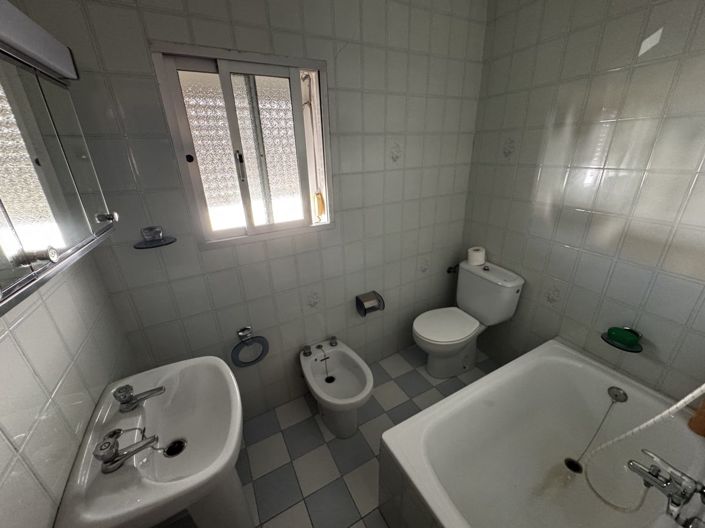 Image No.16-2 Bed Property for sale