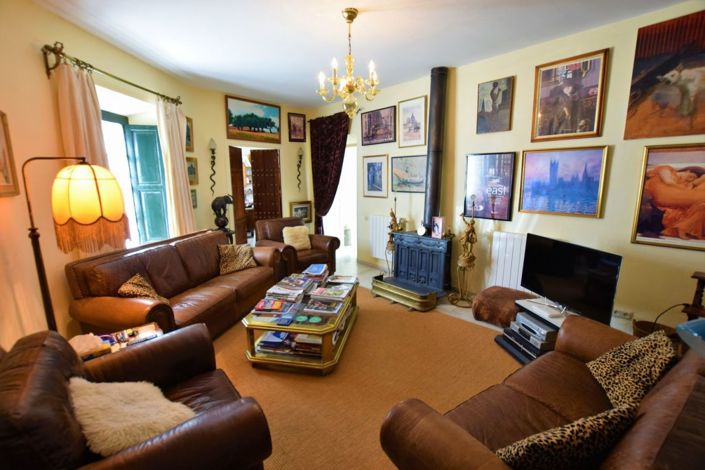 Image No.11-5 Bed Townhouse for sale