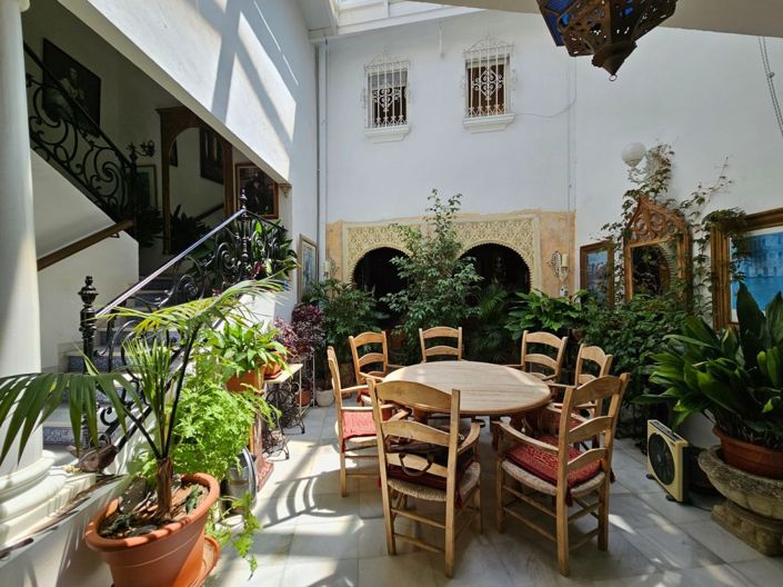 Image No.25-5 Bed Townhouse for sale