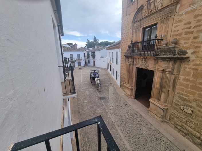 Image No.3-5 Bed Townhouse for sale