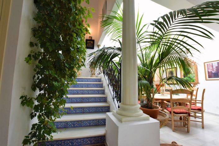 Image No.8-5 Bed Townhouse for sale