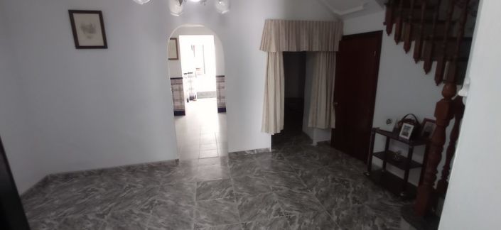 Image No.30-3 Bed Townhouse for sale