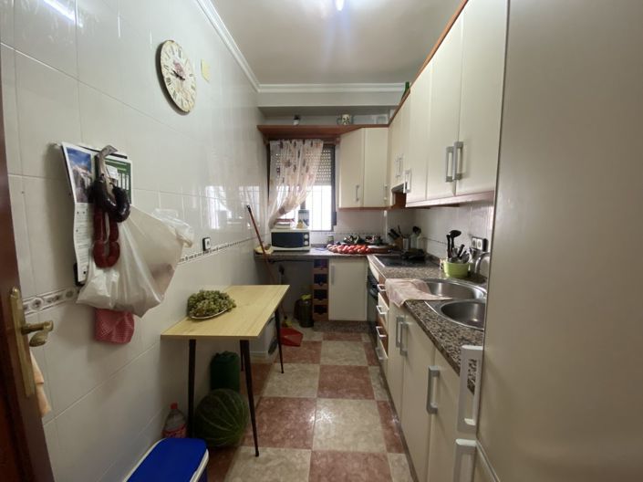 Image No.34-6 Bed Townhouse for sale