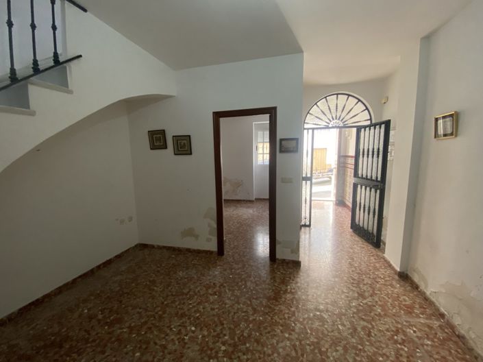 Image No.5-3 Bed Townhouse for sale