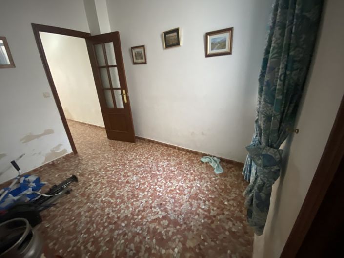 Image No.9-3 Bed Townhouse for sale