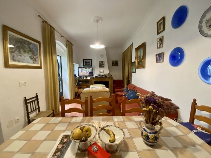 Image No.34-7 Bed Property for sale