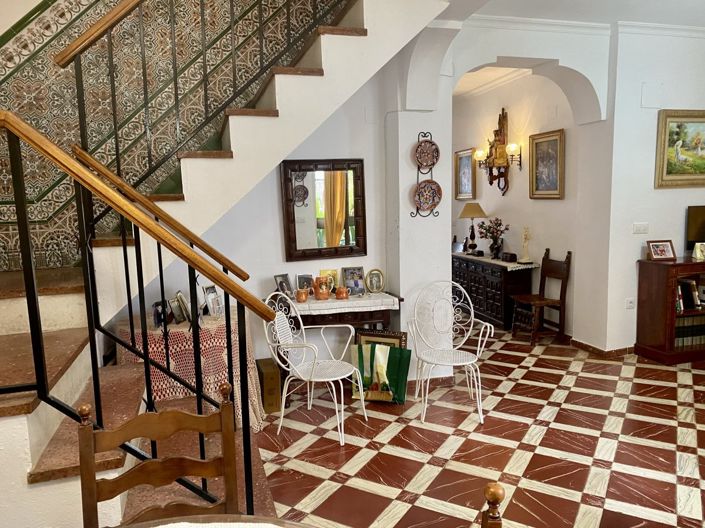 Image No.27-7 Bed Property for sale