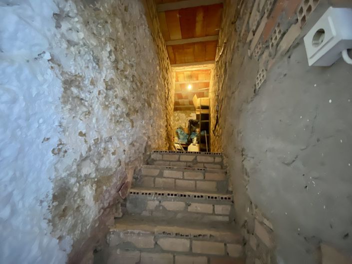 Image No.49-7 Bed Property for sale