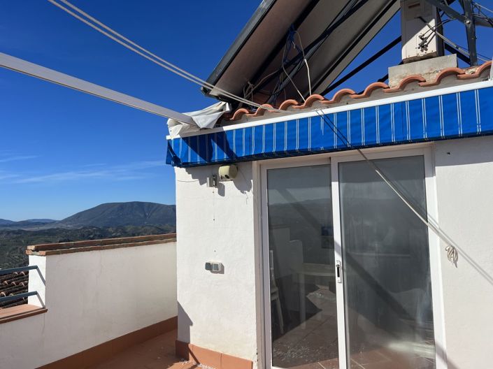 Image No.42-3 Bed Townhouse for sale