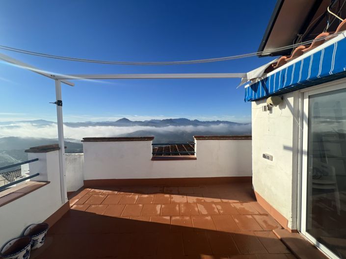 Image No.5-3 Bed Townhouse for sale