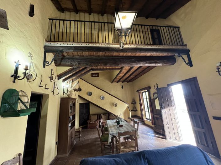 Image No.40-4 Bed Property for sale