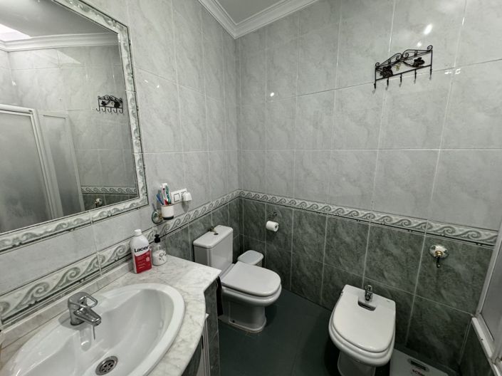 Image No.22-3 Bed Property for sale