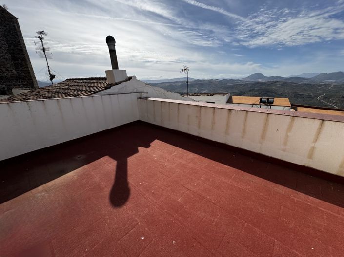 Image No.13-2 Bed Property for sale