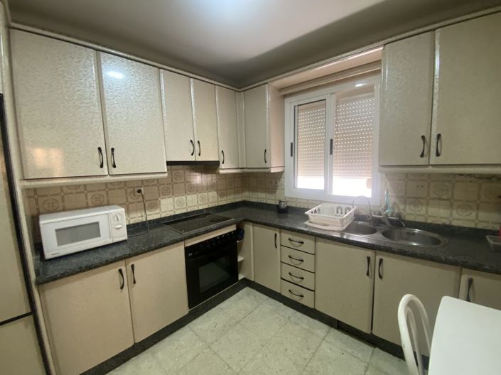 Image No.23-3 Bed Townhouse for sale