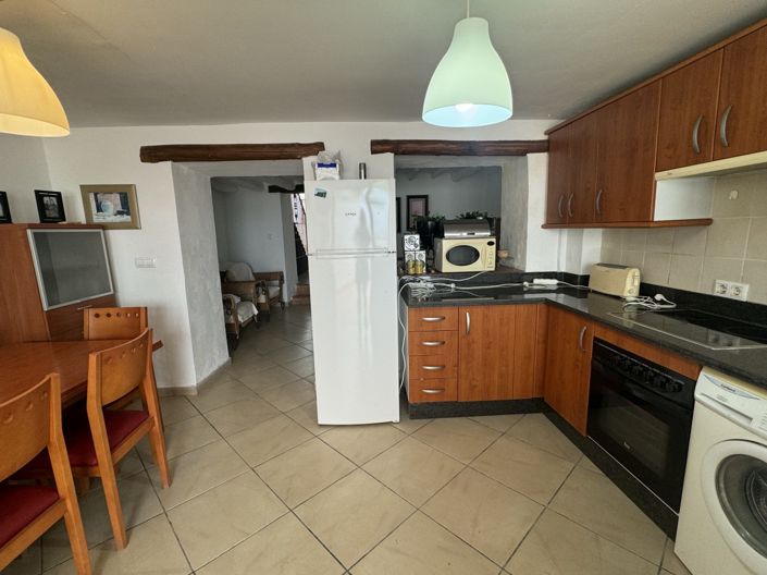 Image No.21-3 Bed Townhouse for sale